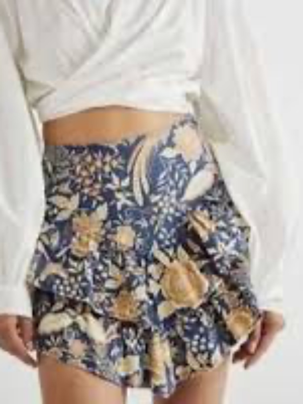 NWT Mother 24 (2 US) The Ruffle Mini Skirt.